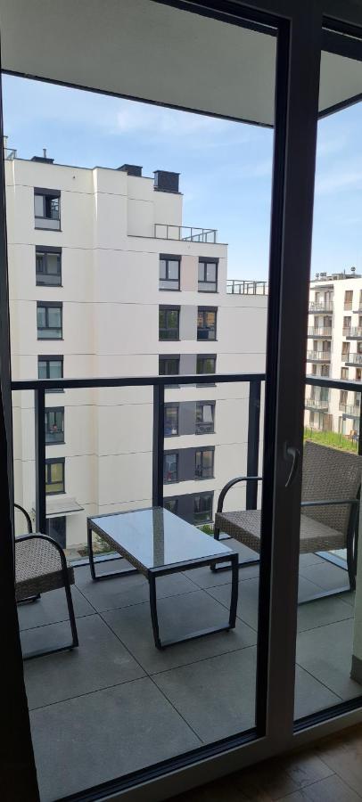 Airport Apartment Warschau Buitenkant foto