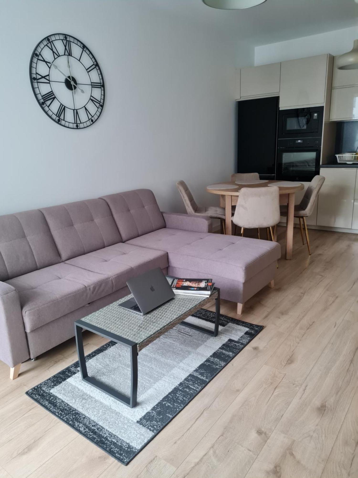 Airport Apartment Warschau Buitenkant foto